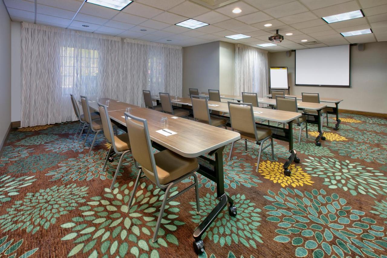 Staybridge Suites Corning By Ihg Exterior foto